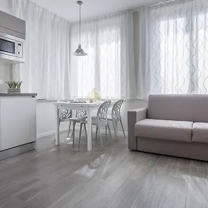 Italianway-cadorna 10a Flat , Milano Italia